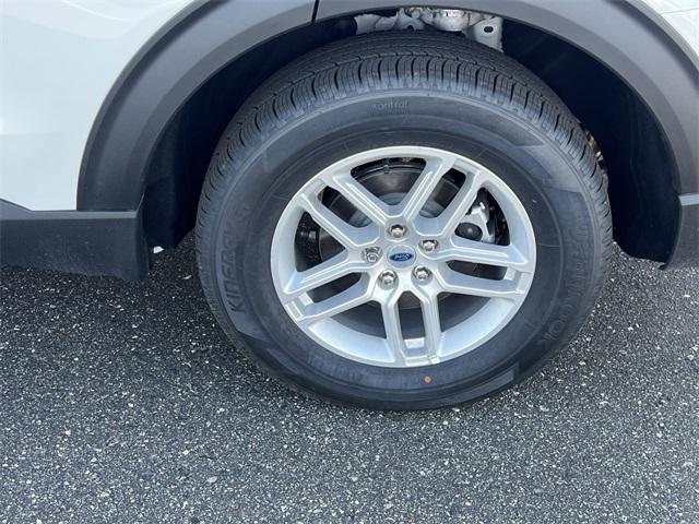 new 2025 Ford Explorer car