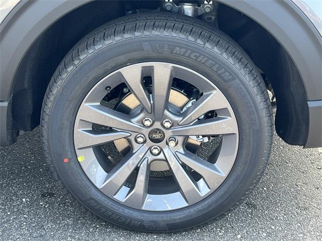 new 2025 Ford Explorer car