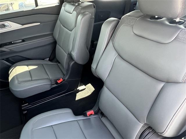 new 2025 Ford Explorer car