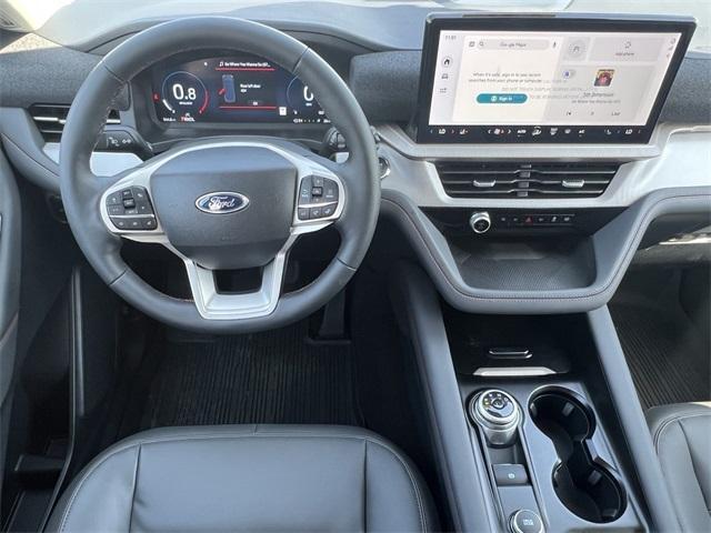 new 2025 Ford Explorer car