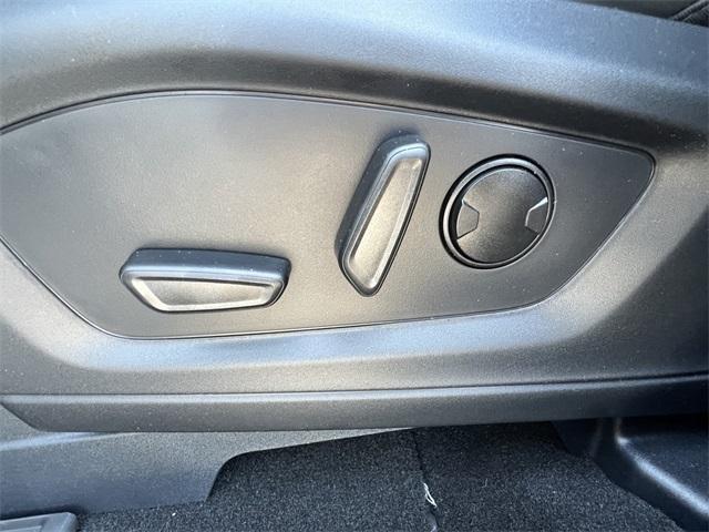new 2025 Ford Explorer car
