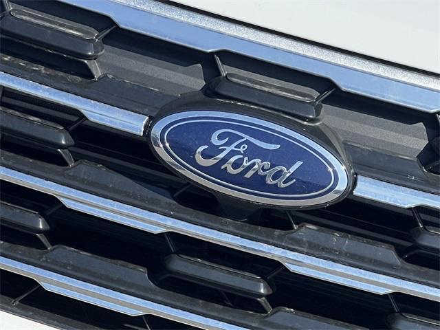new 2025 Ford Explorer car