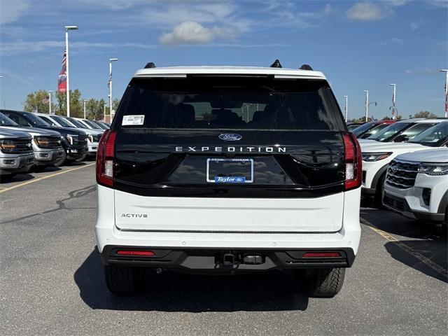 new 2025 Ford Expedition car, priced at $72,505