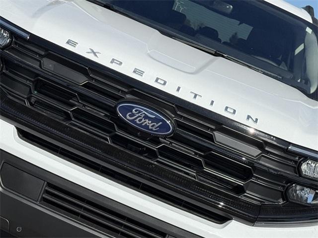 new 2025 Ford Expedition car, priced at $72,505