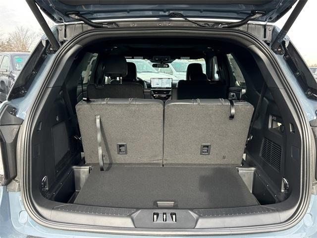 new 2025 Ford Explorer car