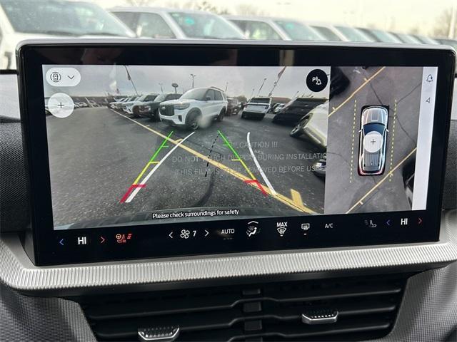 new 2025 Ford Explorer car