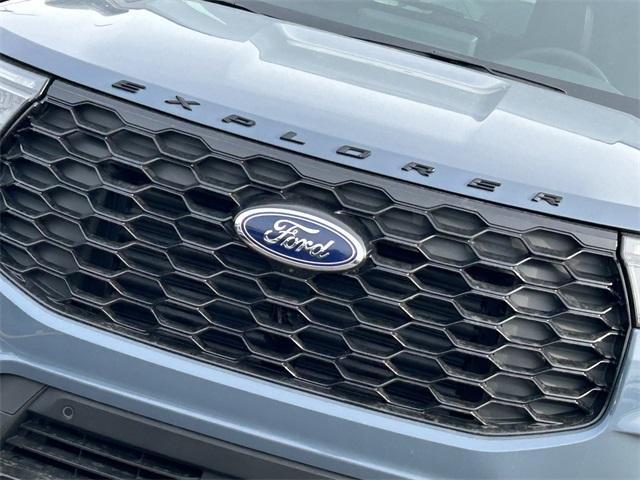 new 2025 Ford Explorer car