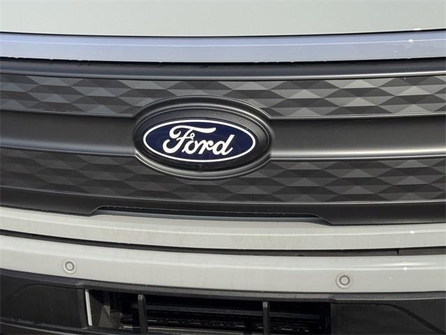 new 2024 Ford F-150 Lightning car