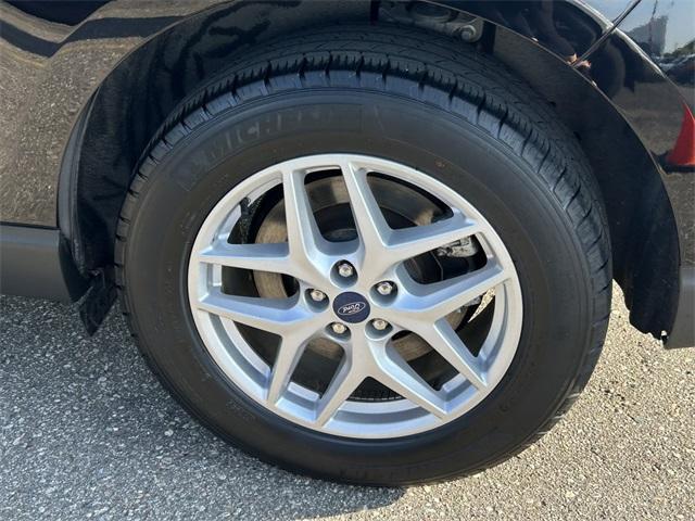 used 2022 Ford Edge car, priced at $24,997