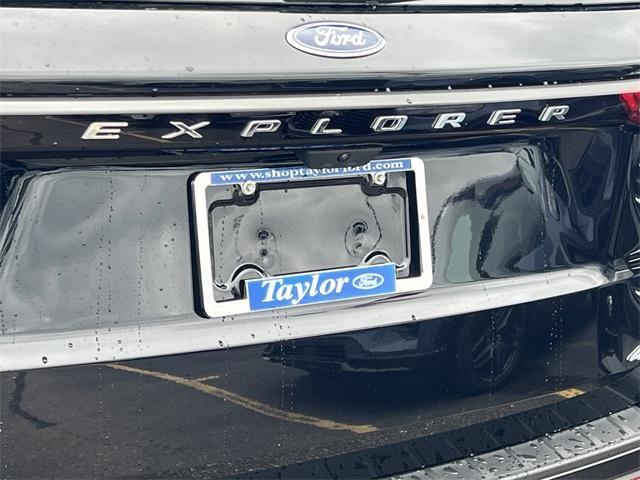 new 2025 Ford Explorer car