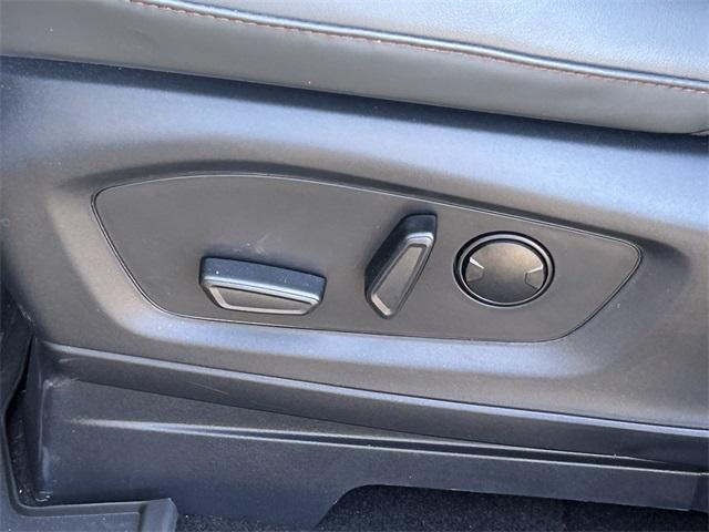 new 2025 Ford Explorer car