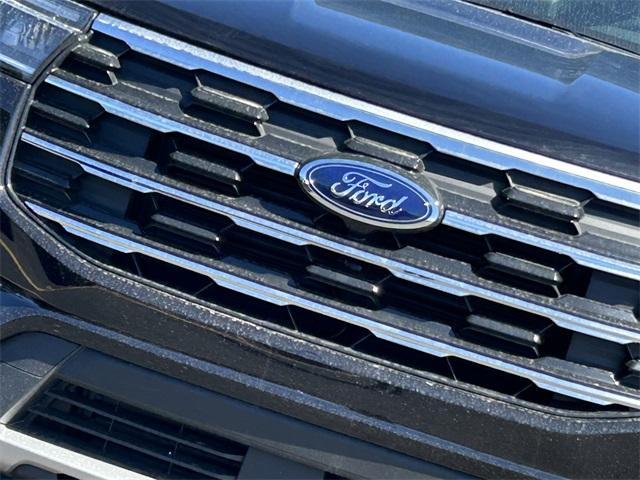 new 2025 Ford Explorer car