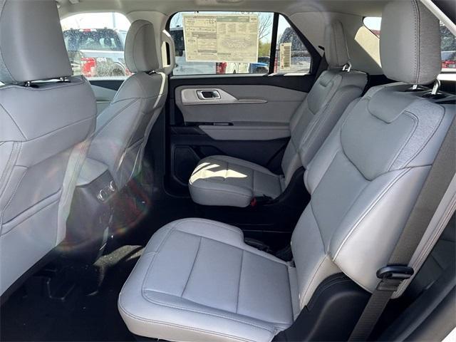 new 2025 Ford Explorer car