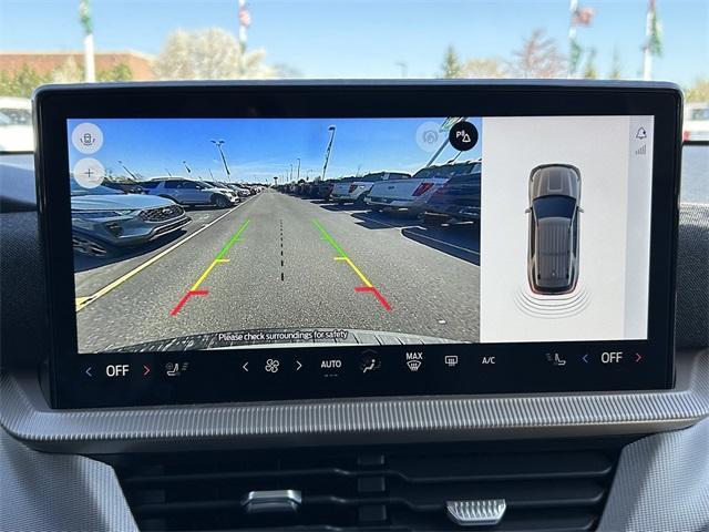 new 2025 Ford Explorer car