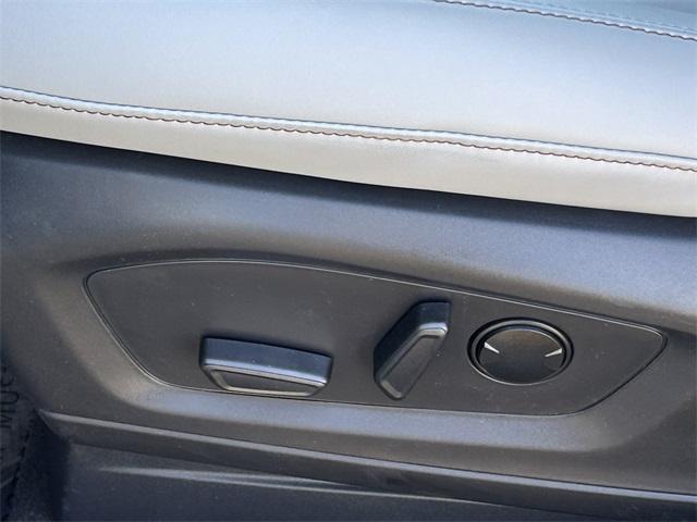 new 2025 Ford Explorer car