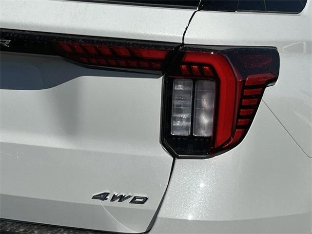 new 2025 Ford Explorer car