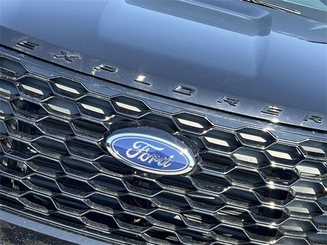 new 2025 Ford Explorer car