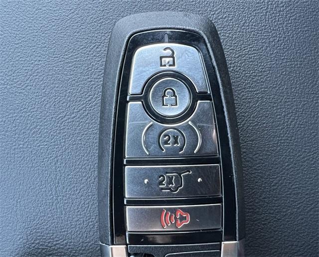 new 2025 Ford Explorer car