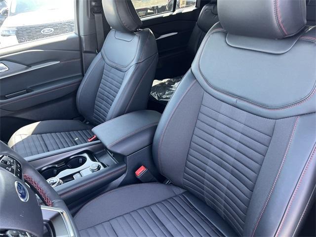 new 2025 Ford Explorer car