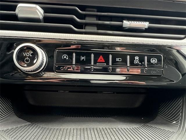 new 2025 Ford Explorer car