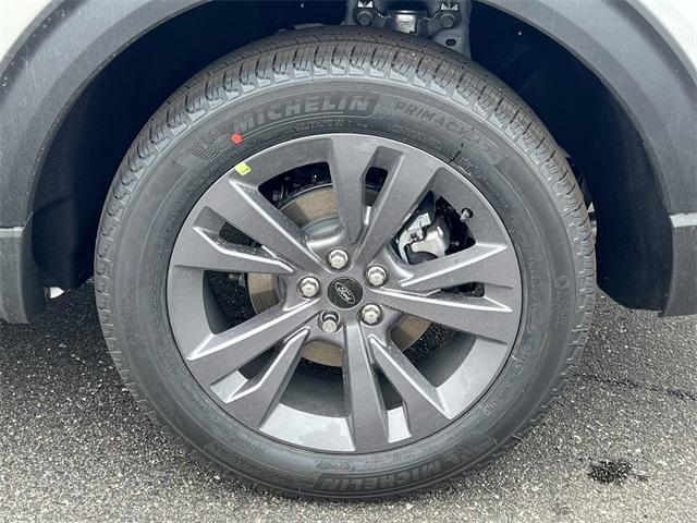 new 2025 Ford Explorer car