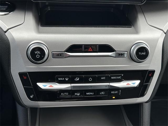 used 2022 Ford Explorer car, priced at $29,998