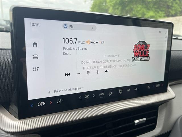 new 2025 Ford Explorer car