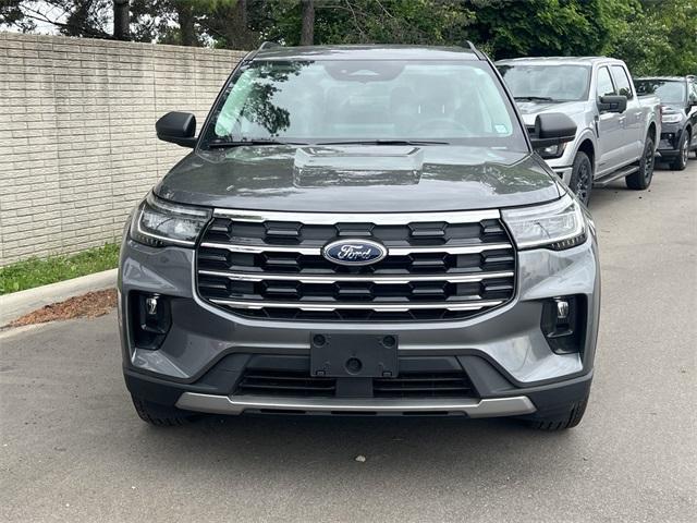new 2025 Ford Explorer car