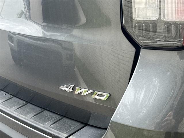 new 2025 Ford Explorer car