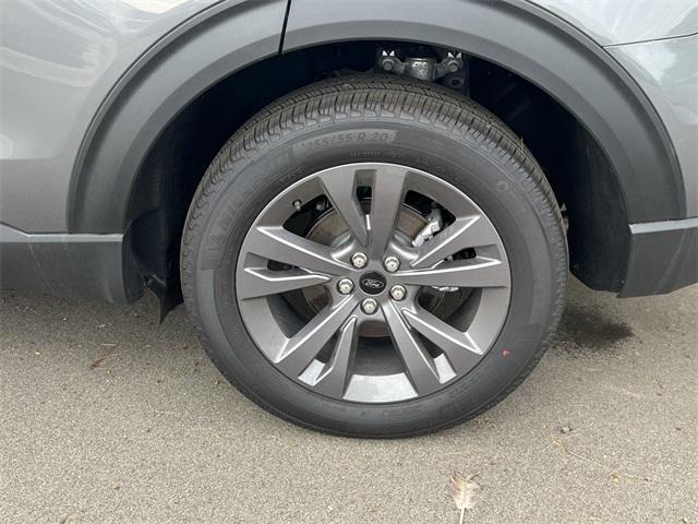 new 2025 Ford Explorer car