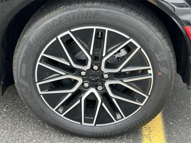 new 2025 Ford Mustang Mach-E car
