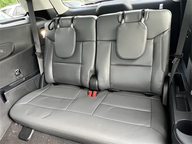 new 2025 Ford Explorer car