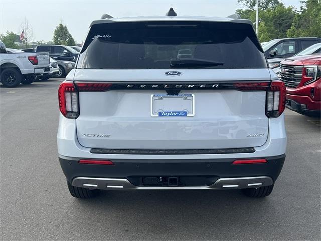 new 2025 Ford Explorer car