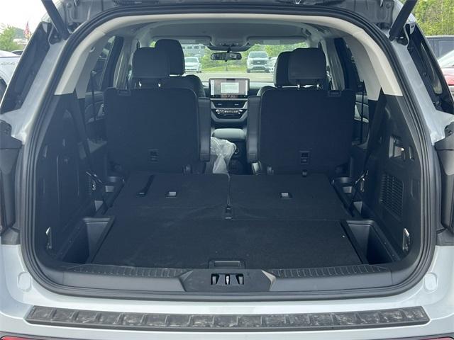 new 2025 Ford Explorer car
