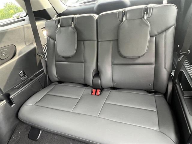 new 2025 Ford Explorer car
