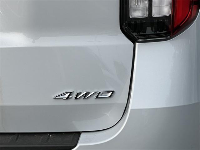 new 2025 Ford Explorer car