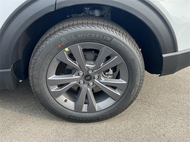 new 2025 Ford Explorer car