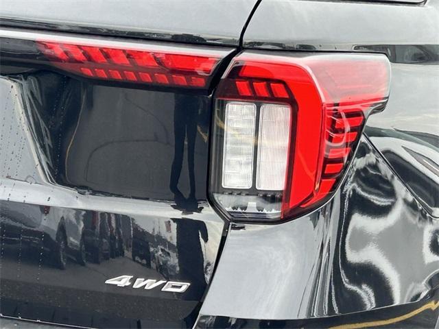 new 2025 Ford Explorer car