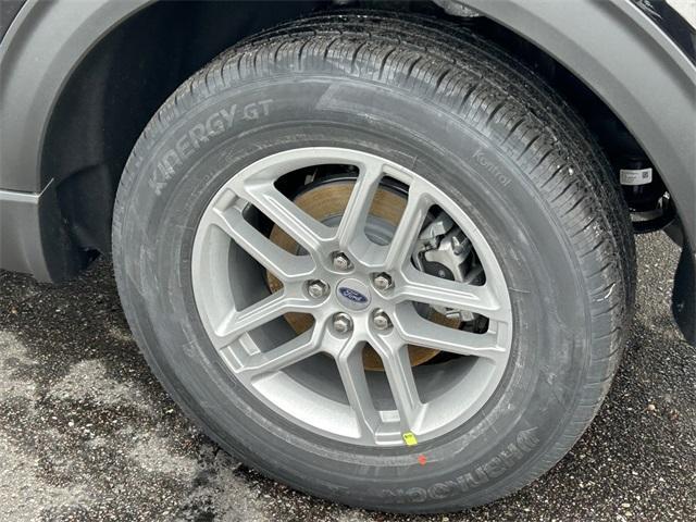 new 2025 Ford Explorer car