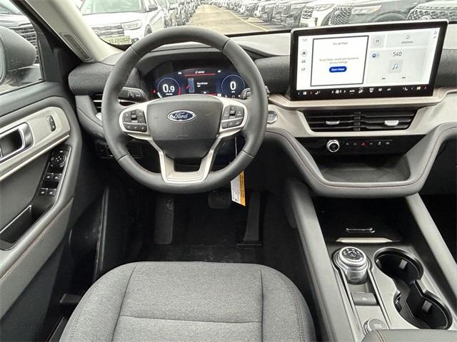 new 2025 Ford Explorer car