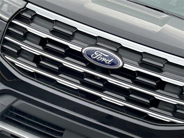 new 2025 Ford Explorer car