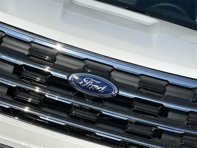 new 2025 Ford Explorer car