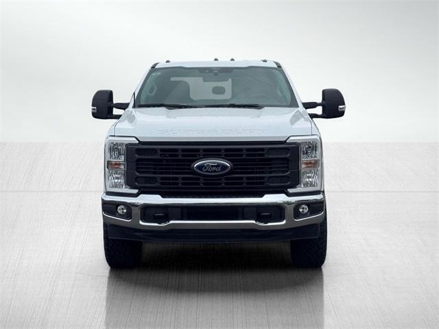 new 2025 Ford F-350 car