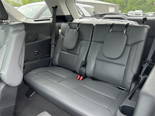 new 2025 Ford Explorer car