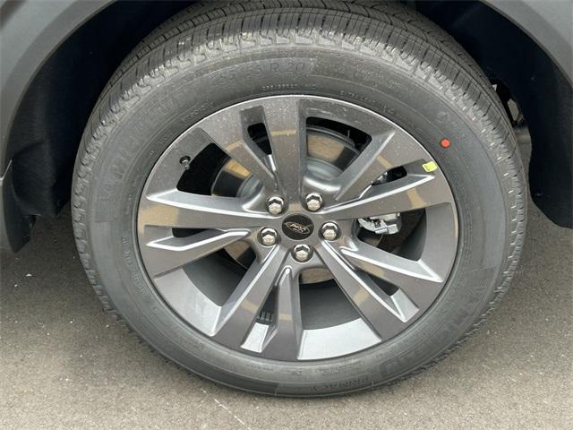 new 2025 Ford Explorer car