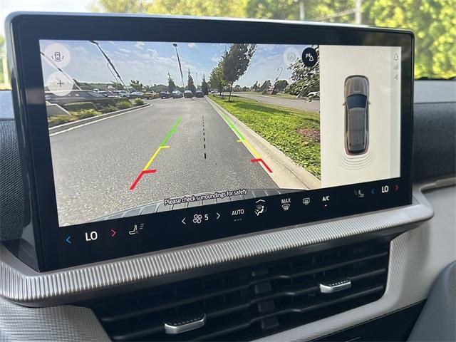 new 2025 Ford Explorer car