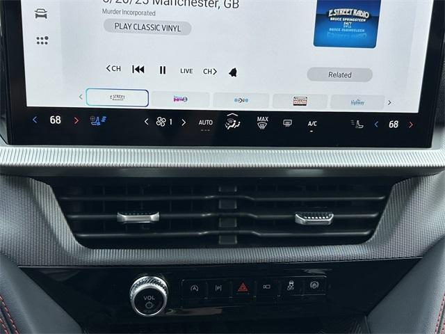 new 2025 Ford Explorer car