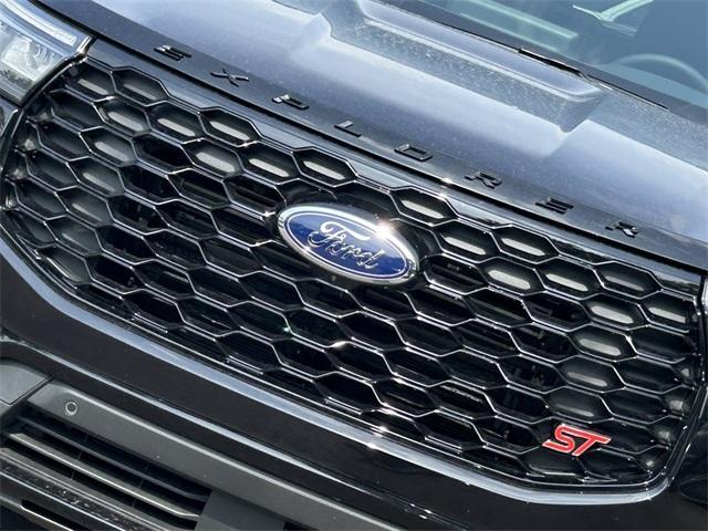 new 2025 Ford Explorer car