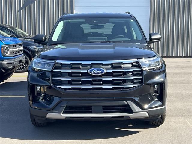 new 2025 Ford Explorer car