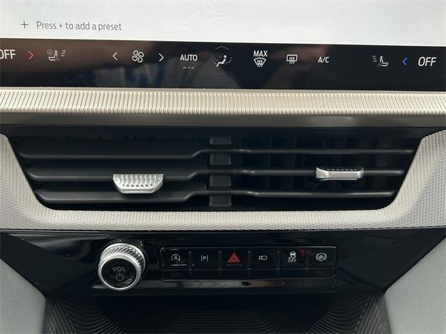 new 2025 Ford Explorer car